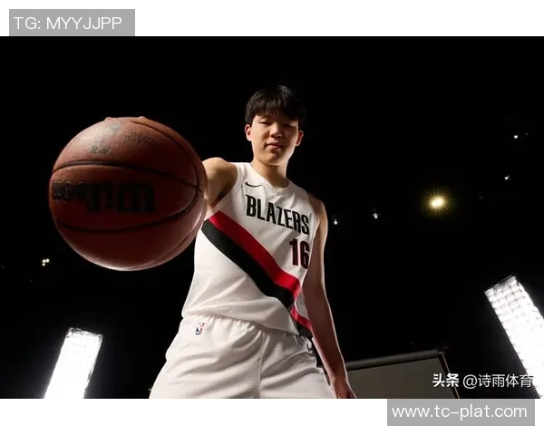 斯普利特指示杨瀚森防守关键球员并明确战术执行任务